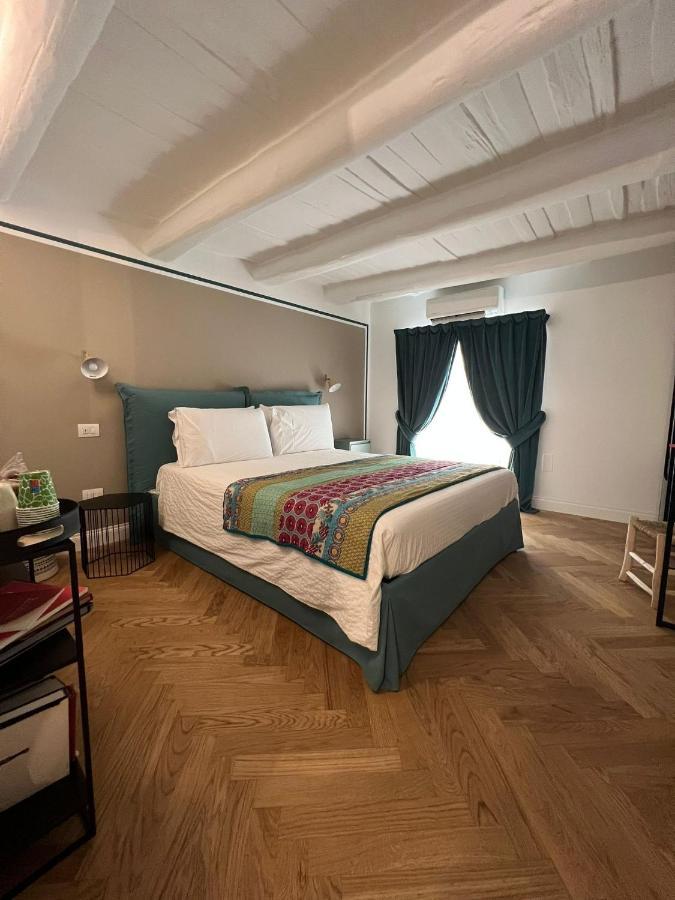 Ferrandina1 Guest House Napoli Bagian luar foto
