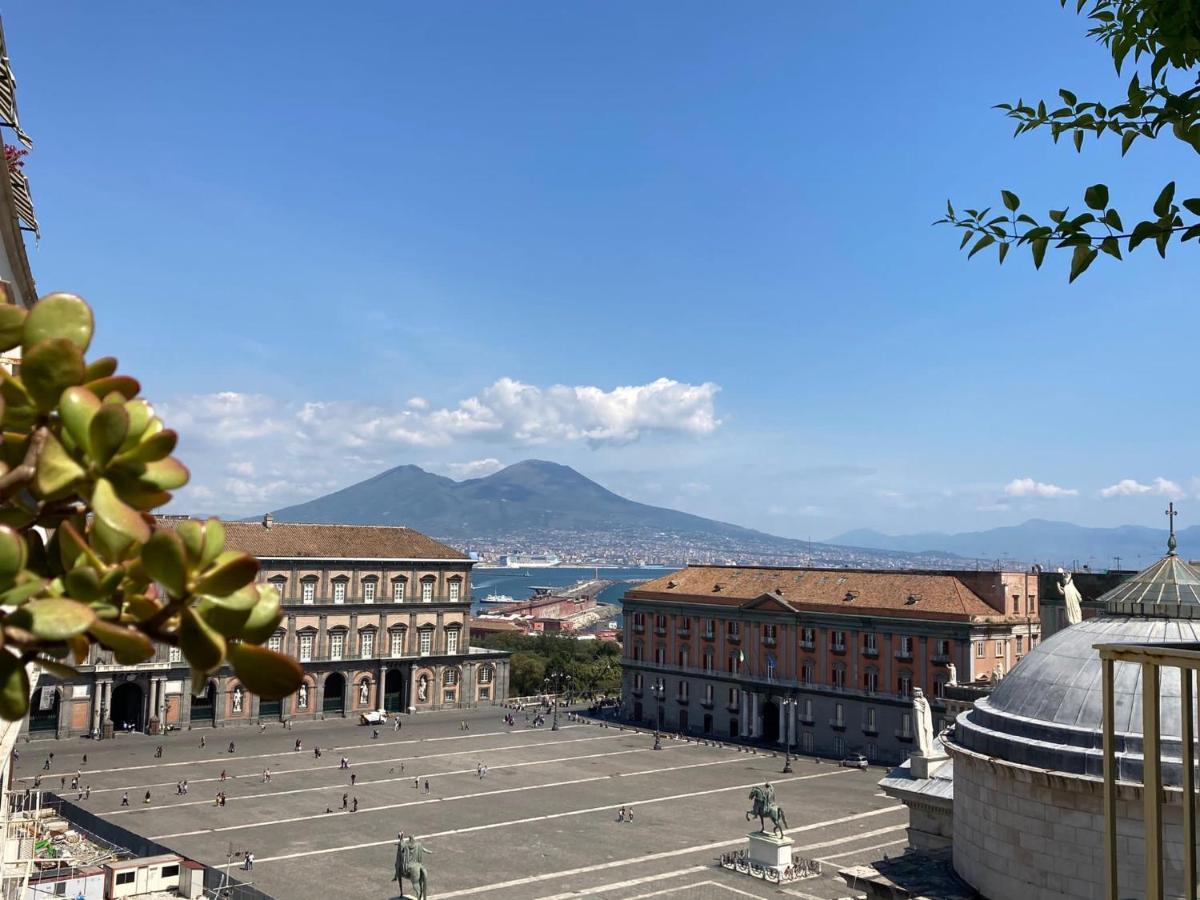 Ferrandina1 Guest House Napoli Bagian luar foto
