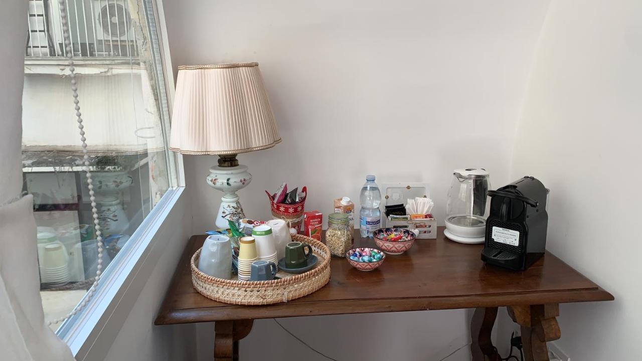 Ferrandina1 Guest House Napoli Bagian luar foto